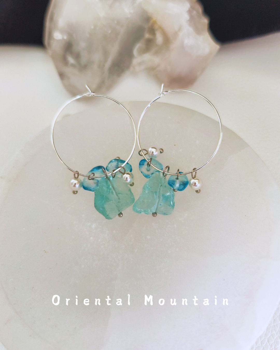 Blue Quartz Crashed Stone Earring